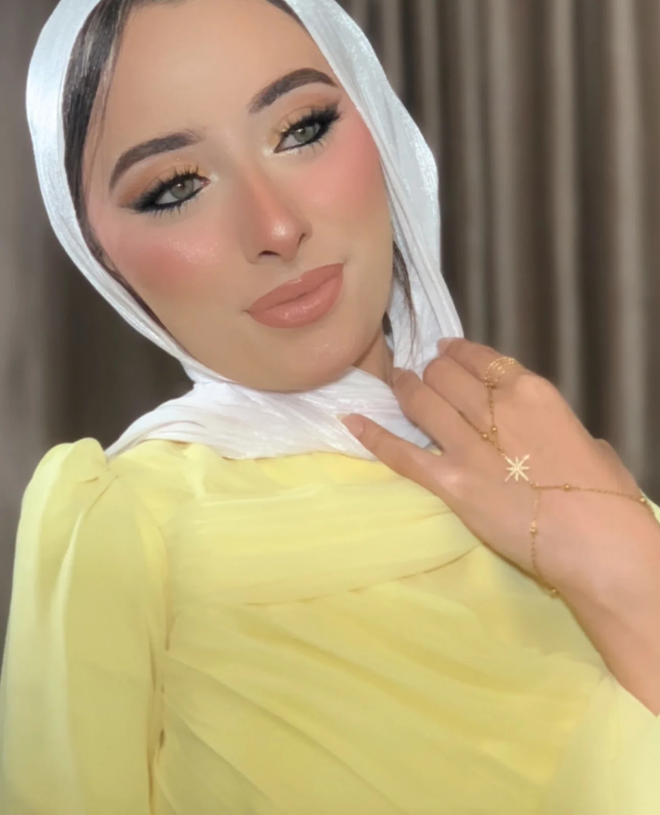 من إطلالات Malak Zewita — 44