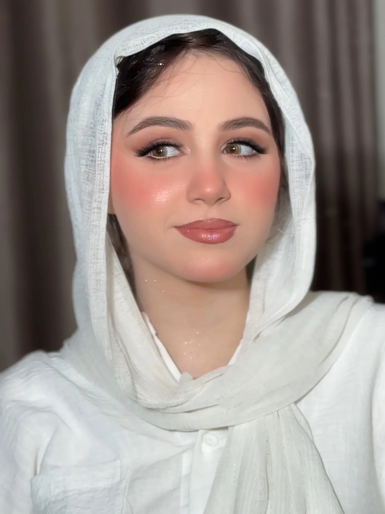 من إطلالات Malak Zewita — 59